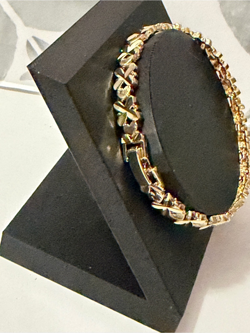 Gold Tone Floral Link Bracelet - Women's Jewelry NWOT 7.25” - Picture 7 of 8